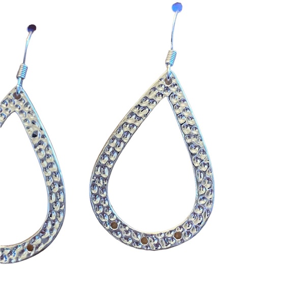 Hammered Metal Hollow Teardrop Drop Earrings - Picture 4 of 5